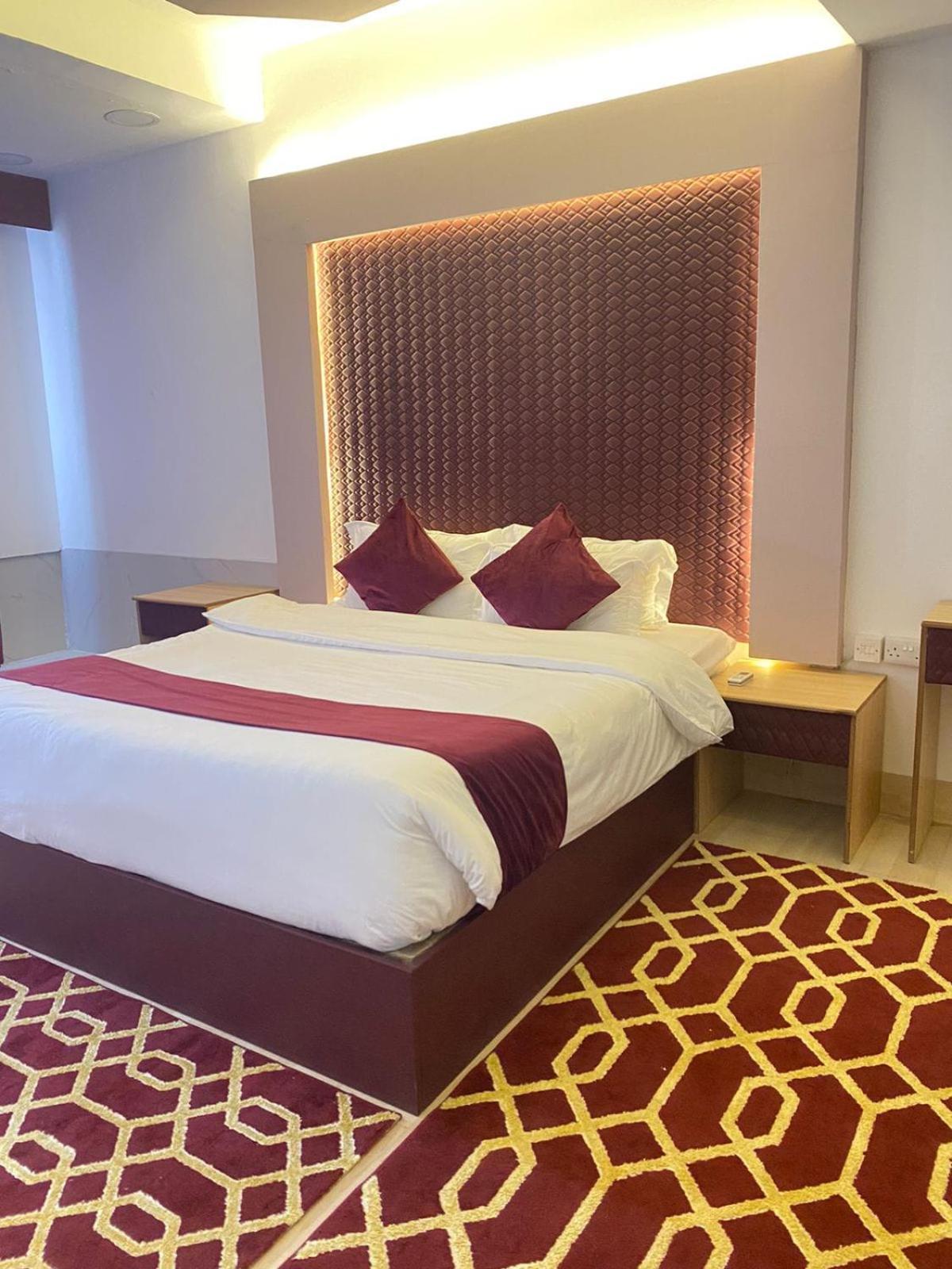Al Hussam Hotel Apartments Rusayl Buitenkant foto