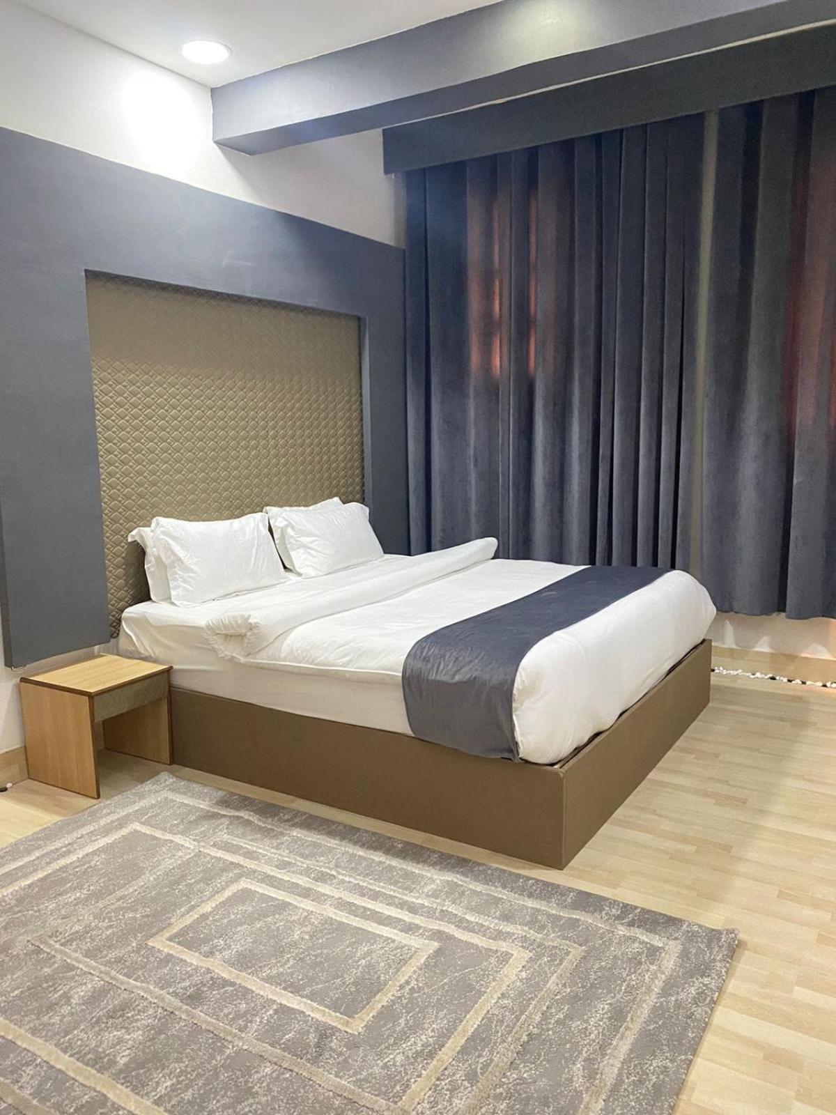 Al Hussam Hotel Apartments Rusayl Buitenkant foto
