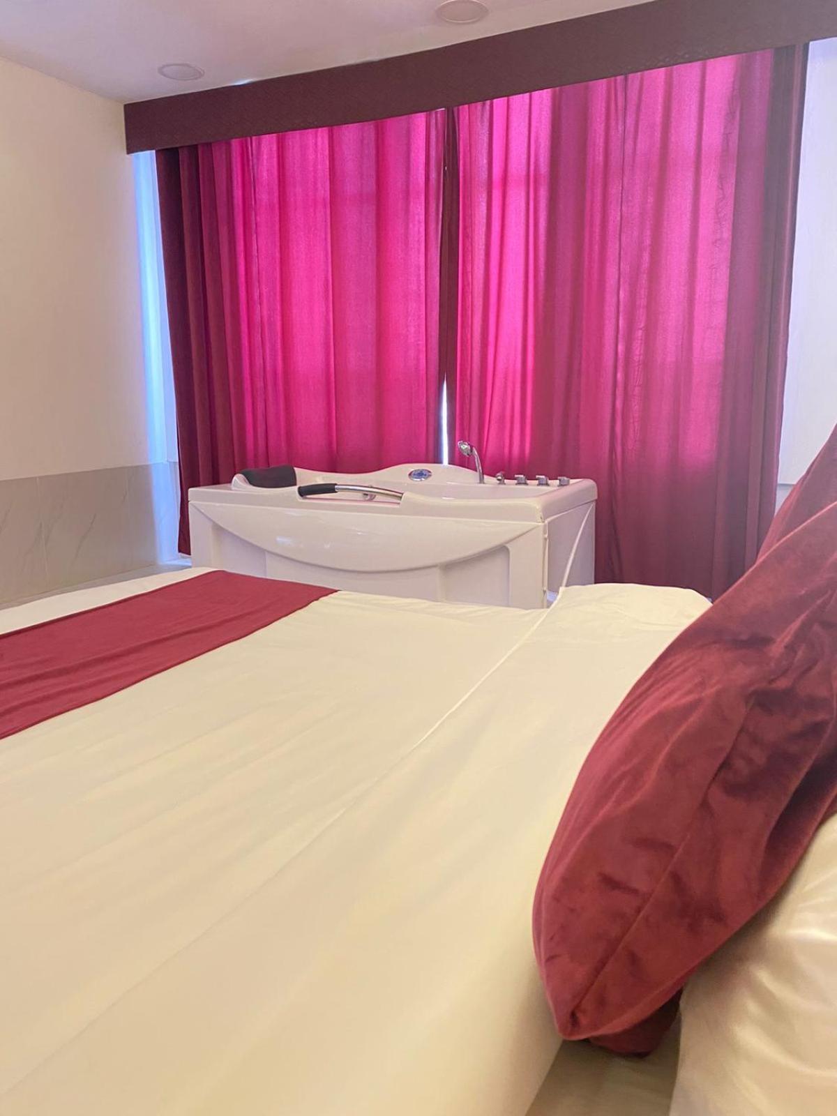 Al Hussam Hotel Apartments Rusayl Buitenkant foto