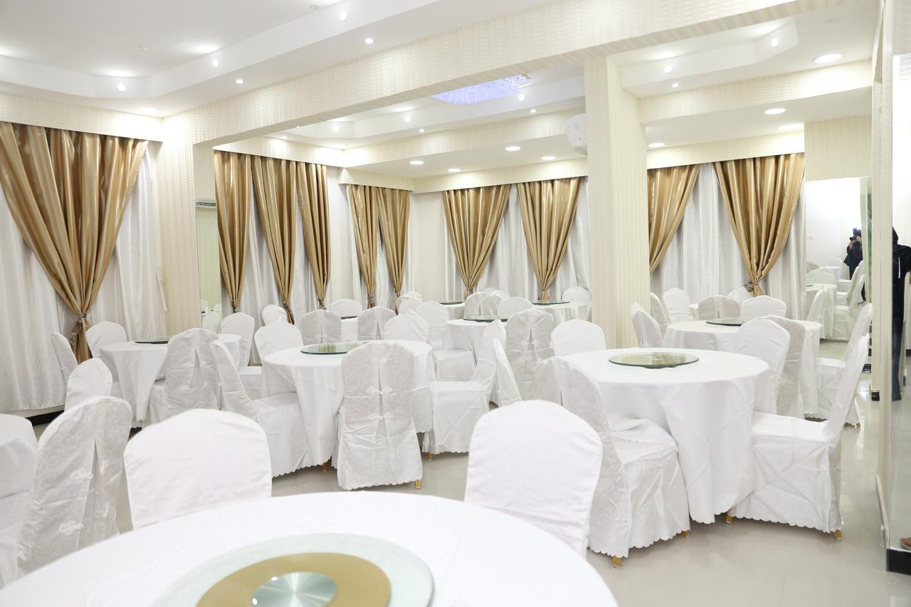 Al Hussam Hotel Apartments Rusayl Buitenkant foto